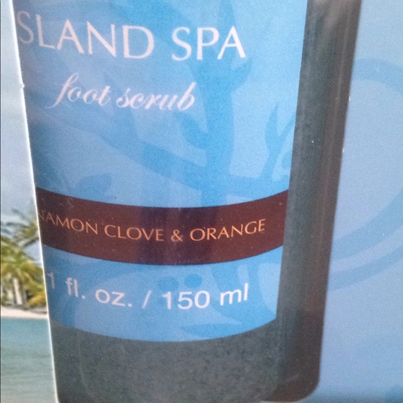 ISLAND SPA Bath Gift Set 5 Piece - Picture 3 of 5